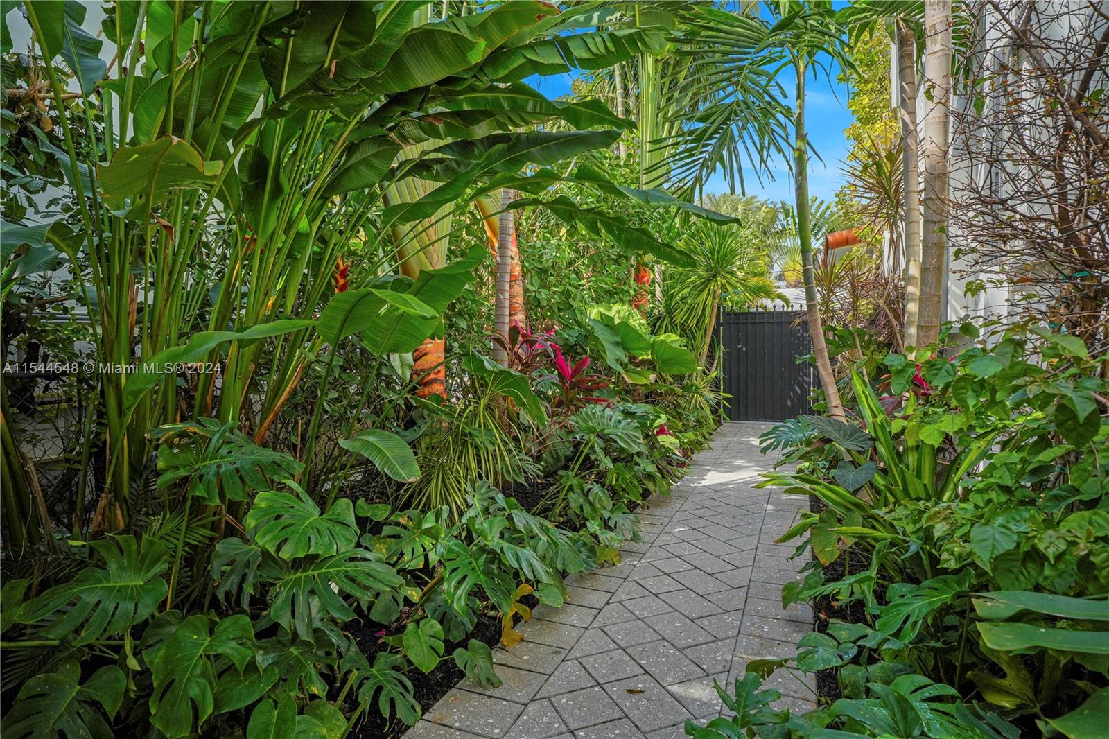 3478 Royal Palm Ave, Miami Beach, FL, 33140 United States, 4 Bedrooms Bedrooms, ,3 BathroomsBathrooms,Residential,For Sale,Royal Palm Ave,A11544548