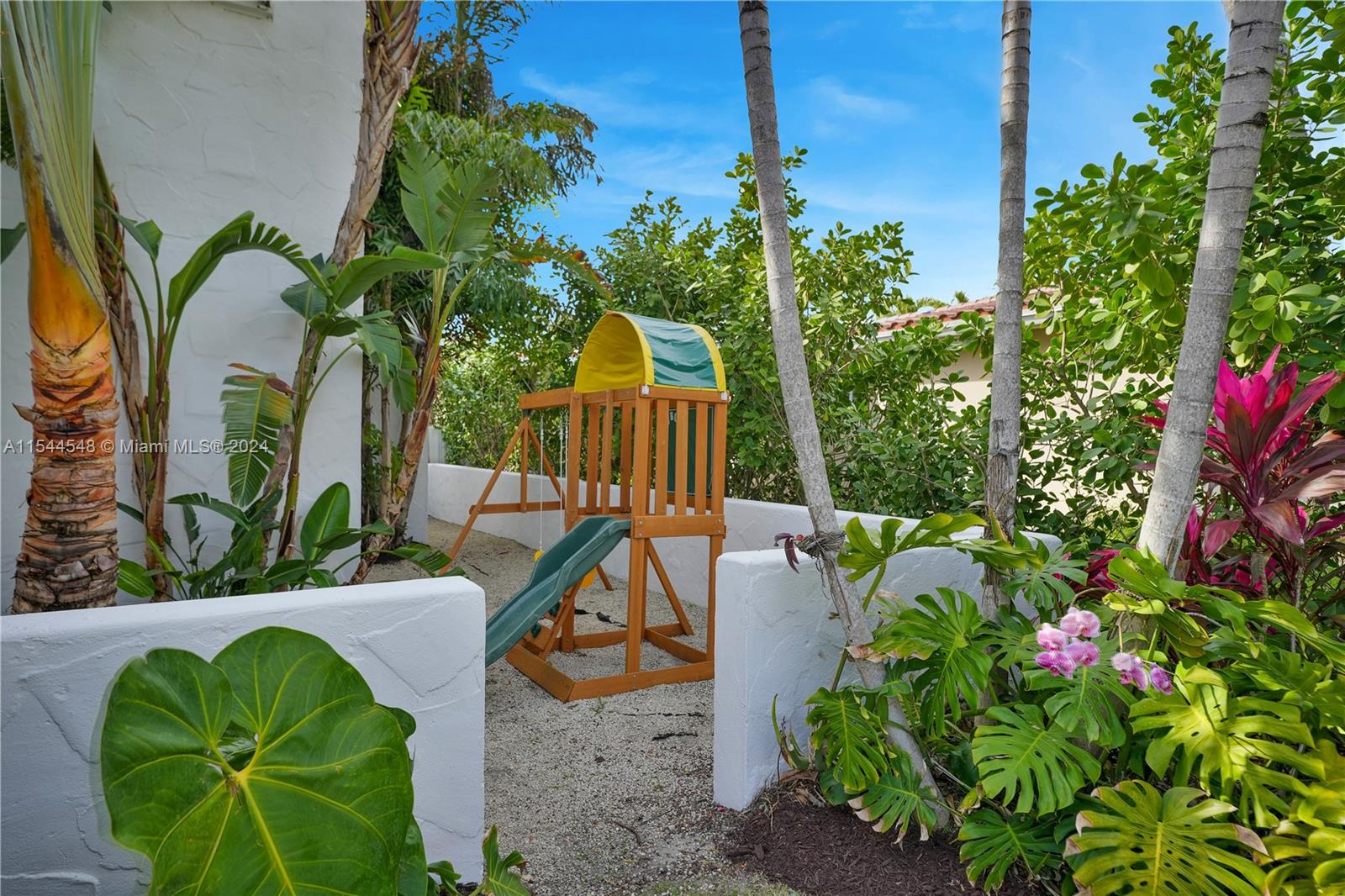 3478 Royal Palm Ave, Miami Beach, FL, 33140 United States, 4 Bedrooms Bedrooms, ,3 BathroomsBathrooms,Residential,For Sale,Royal Palm Ave,A11544548