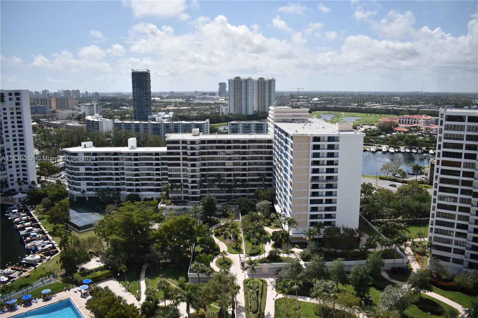 2500 Parkview Dr 2319, Hallandale Beach, Florida 33009, 2 Bedrooms Bedrooms, ,2 BathroomsBathrooms,Residentiallease,For Rent,2500 Parkview Dr 2319,A11538057
