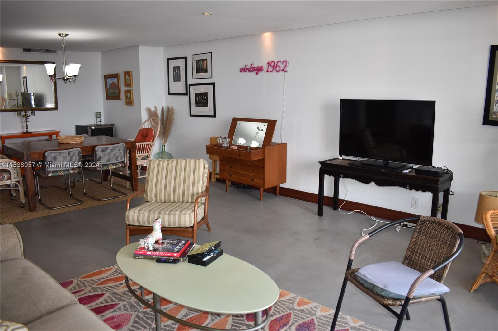 2500 Parkview Dr 2319, Hallandale Beach, Florida 33009, 2 Bedrooms Bedrooms, ,2 BathroomsBathrooms,Residentiallease,For Rent,2500 Parkview Dr 2319,A11538057