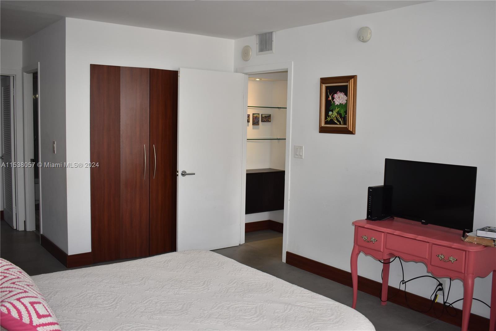 2500 Parkview Dr 2319, Hallandale Beach, Florida 33009, 2 Bedrooms Bedrooms, ,2 BathroomsBathrooms,Residentiallease,For Rent,2500 Parkview Dr 2319,A11538057