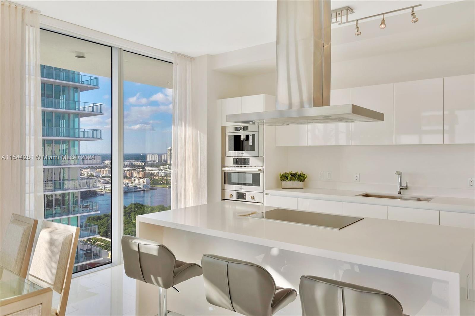 300 Sunny Isles Blvd 4-2508, Sunny Isles Beach, Florida 33160, 3 Bedrooms Bedrooms, ,3 BathroomsBathrooms,Residentiallease,For Rent,300 Sunny Isles Blvd 4-2508,A11544281