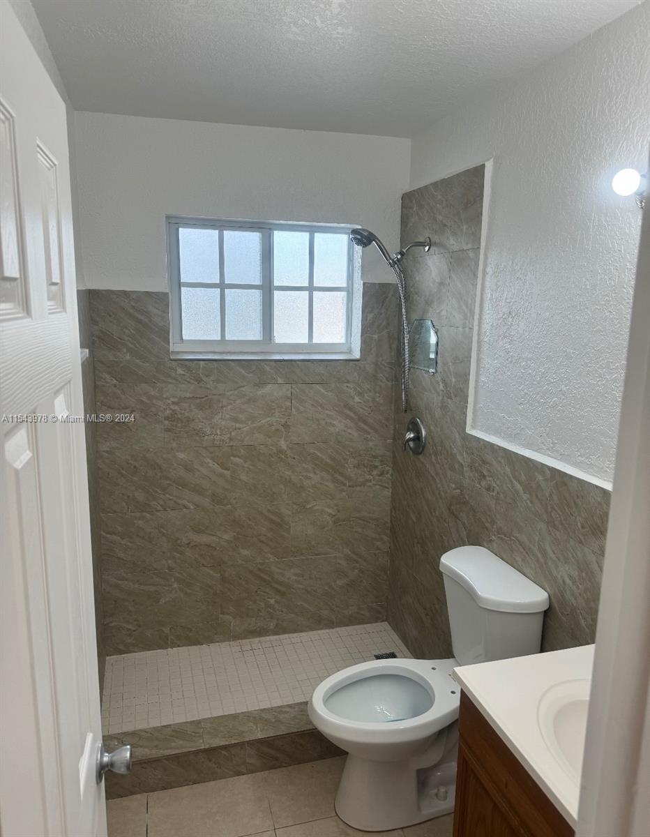 105 NE 12th Ave 15, Hallandale Beach, Florida 33009, 1 Bedroom Bedrooms, ,1 BathroomBathrooms,Residentiallease,For Rent,105 NE 12th Ave 15,A11543978