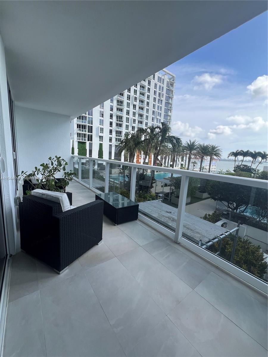 600 NE 27th St 704, Miami, Florida 33137, 3 Bedrooms Bedrooms, ,3 BathroomsBathrooms,Residentiallease,For Rent,600 NE 27th St 704,A11544614