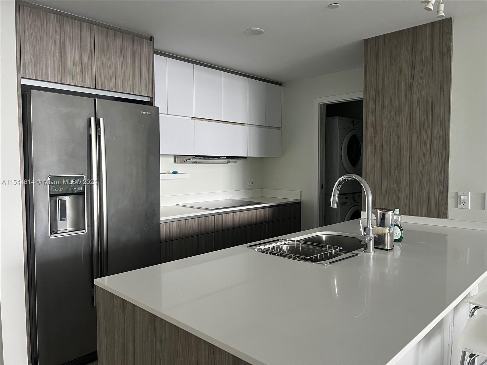 600 NE 27th St 704, Miami, Florida 33137, 3 Bedrooms Bedrooms, ,3 BathroomsBathrooms,Residentiallease,For Rent,600 NE 27th St 704,A11544614