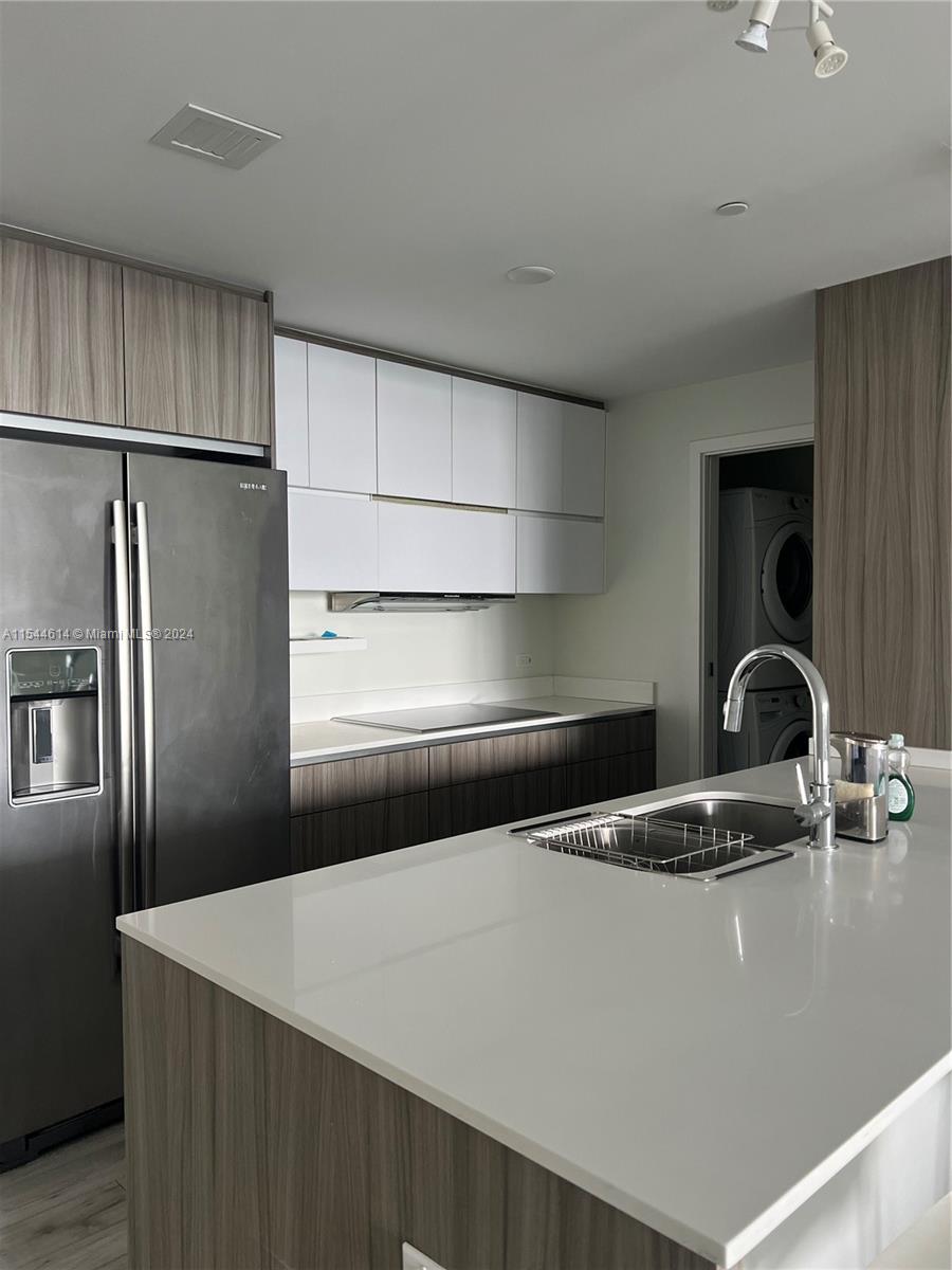 600 NE 27th St 704, Miami, Florida 33137, 3 Bedrooms Bedrooms, ,3 BathroomsBathrooms,Residentiallease,For Rent,600 NE 27th St 704,A11544614