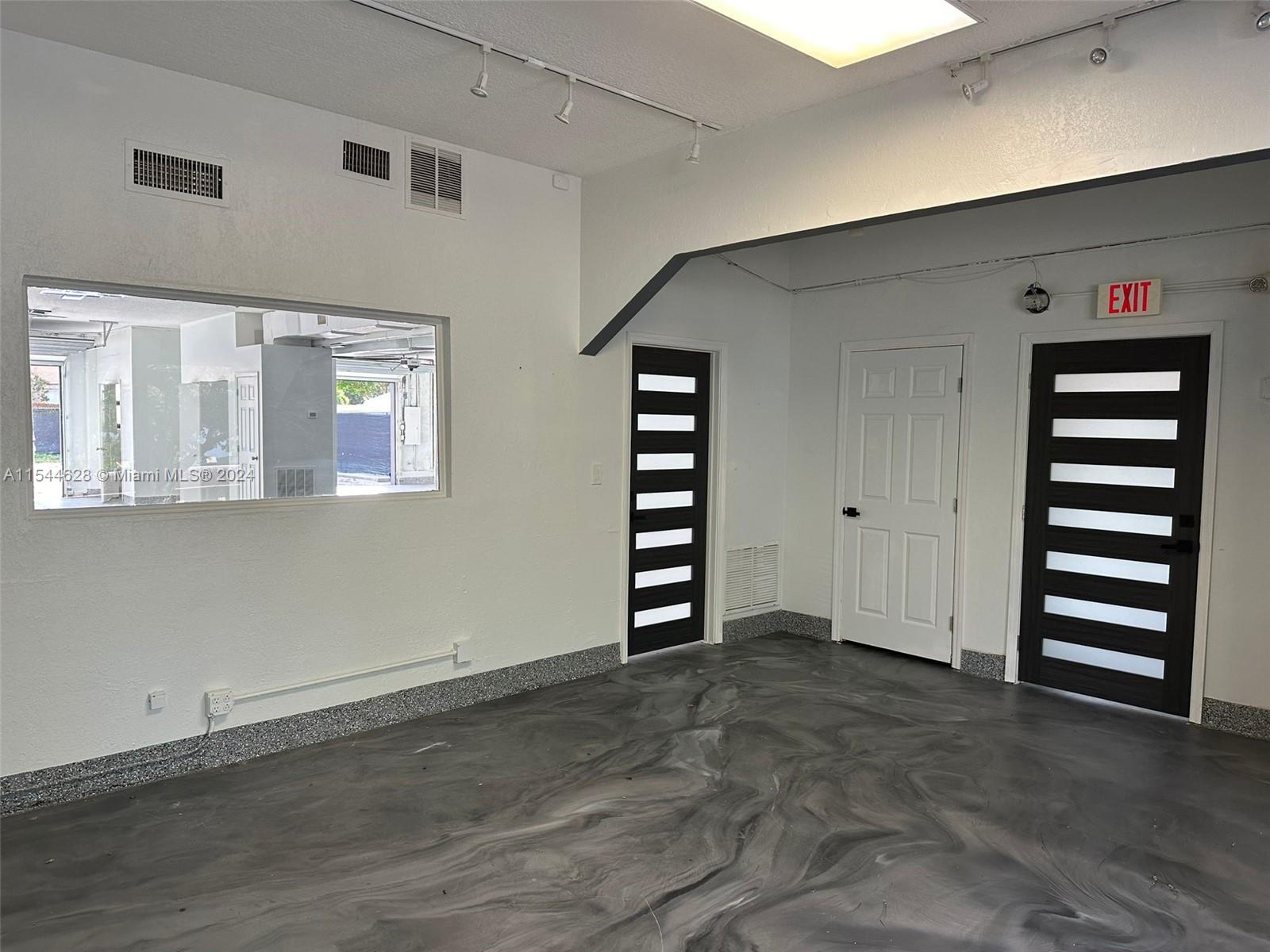 721 S 21st Ave, Hollywood, Florida 33020, ,Commerciallease,For Rent,721 S 21st Ave,A11544628