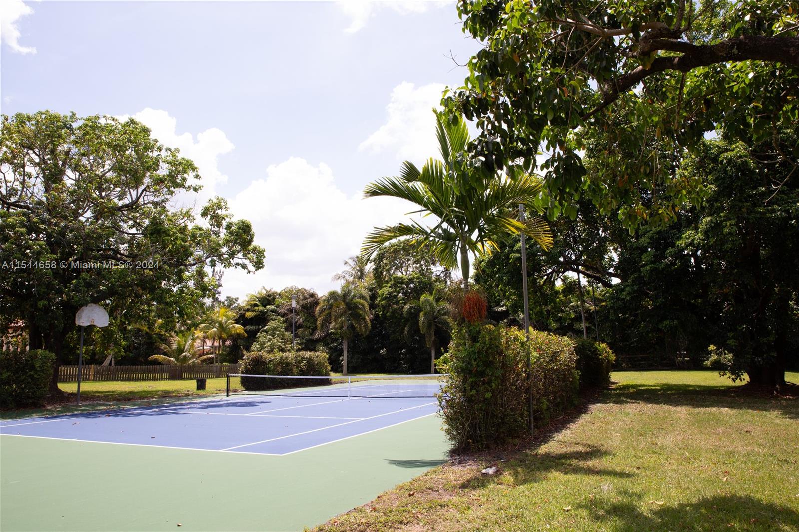 11930 8th St, Plantation, FL, 33325 United States, 6 Bedrooms Bedrooms, ,6 BathroomsBathrooms,Residential,For Sale,8th St,A11544658