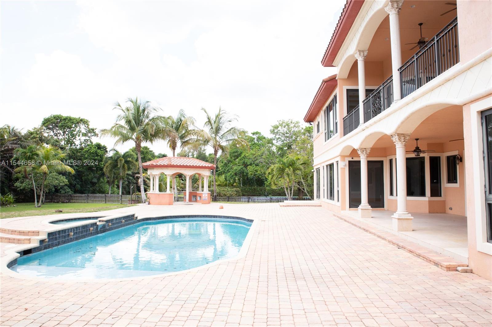 11930 8th St, Plantation, FL, 33325 United States, 6 Bedrooms Bedrooms, ,6 BathroomsBathrooms,Residential,For Sale,8th St,A11544658