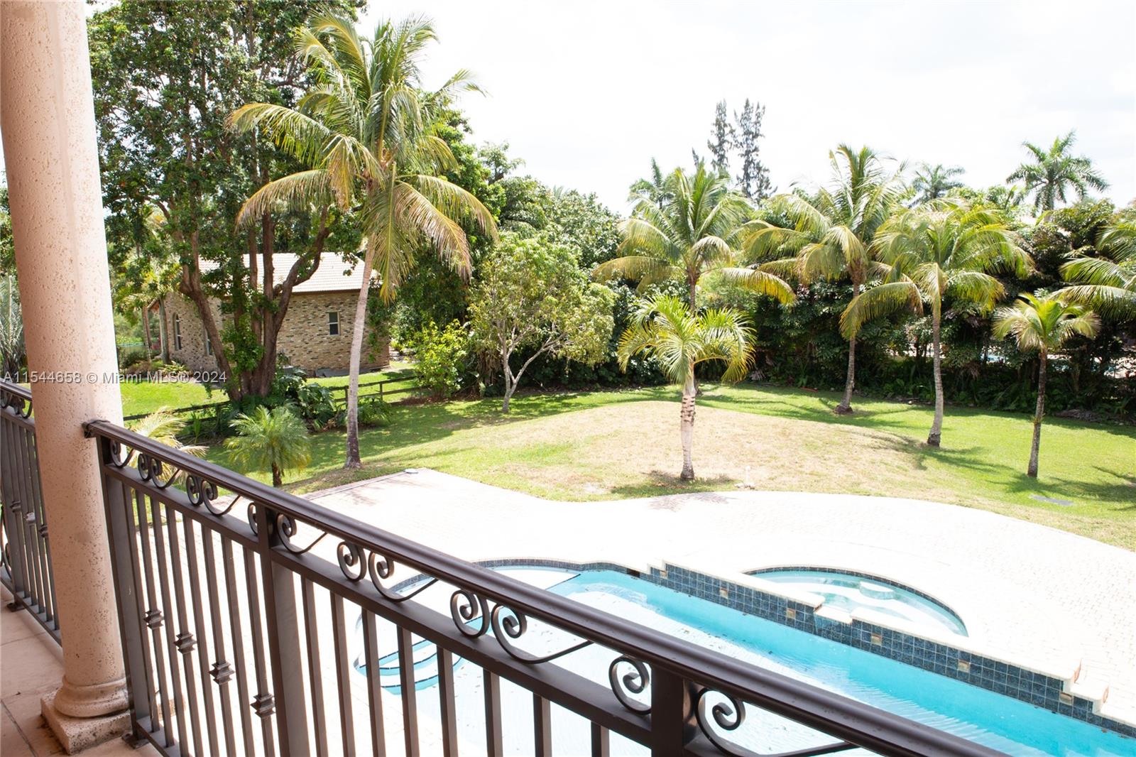 11930 8th St, Plantation, FL, 33325 United States, 6 Bedrooms Bedrooms, ,6 BathroomsBathrooms,Residential,For Sale,8th St,A11544658