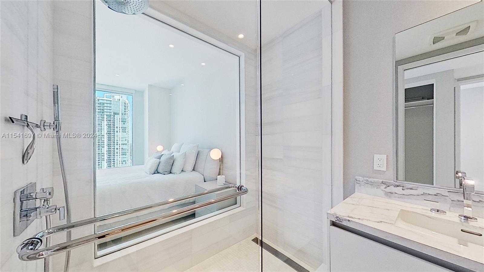 700 NE 26th TERRACE 3306, Miami, Florida 33137, 2 Bedrooms Bedrooms, ,2 BathroomsBathrooms,Residential,For Sale,700 NE 26th TERRACE 3306,A11541697