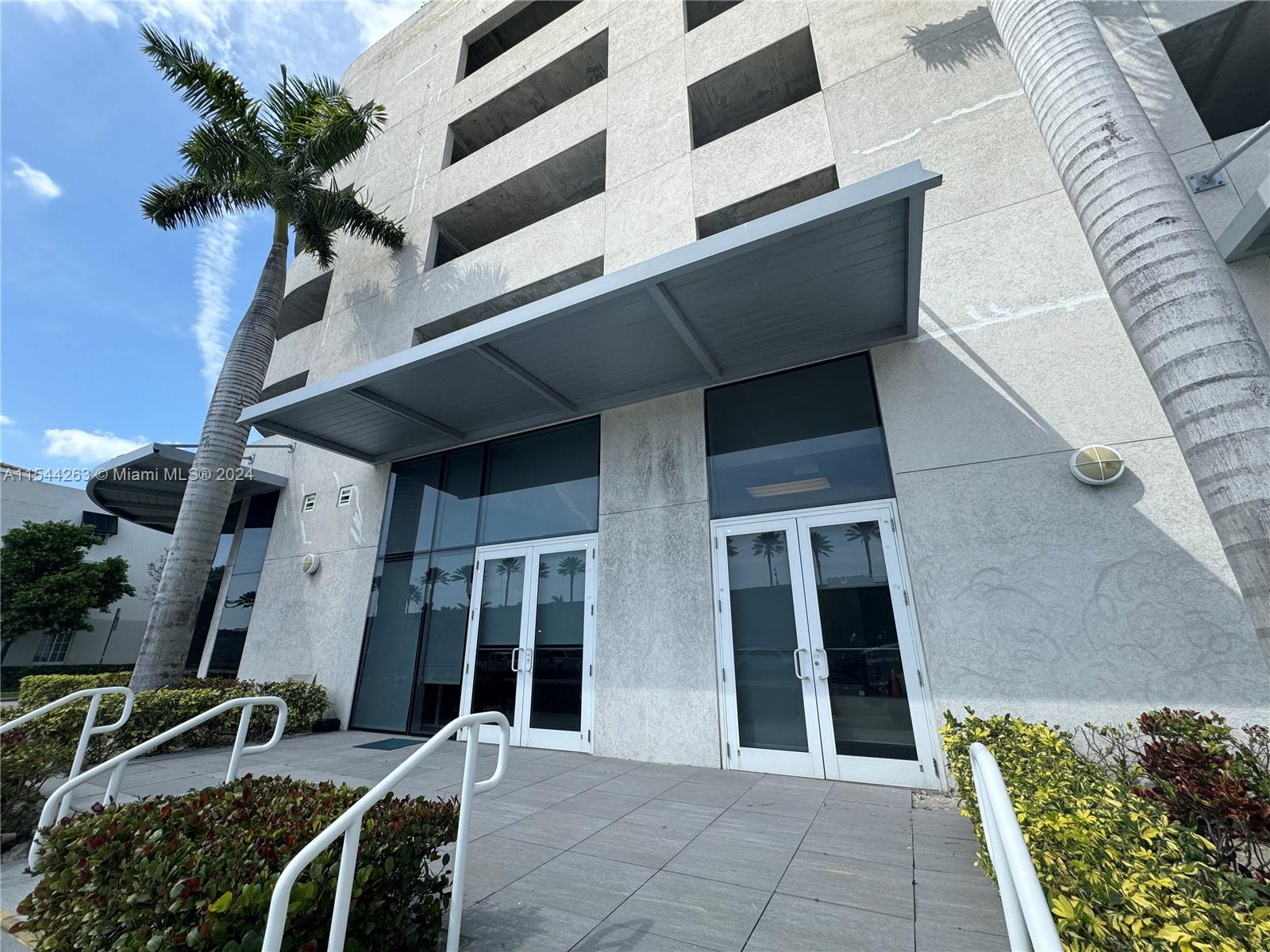 20200 W Dixie Hwy G07, Miami, Florida 33180, ,Commercialsale,For Sale,20200 W Dixie Hwy G07,A11544263