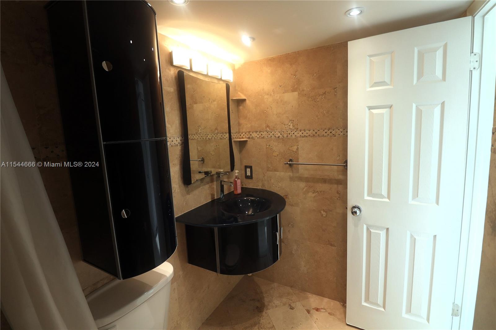 Miami, Florida 33138, 2 Bedrooms Bedrooms, ,2 BathroomsBathrooms,Residential,For Sale,A11544666