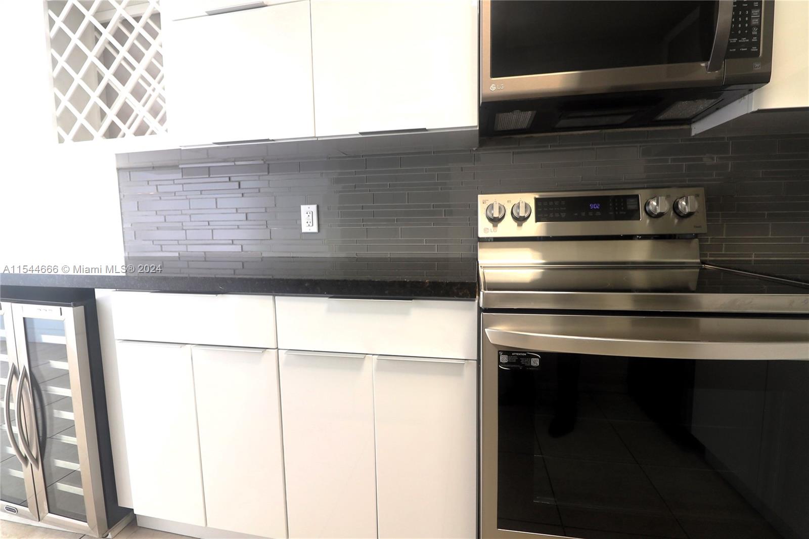 Miami, Florida 33138, 2 Bedrooms Bedrooms, ,2 BathroomsBathrooms,Residential,For Sale,A11544666