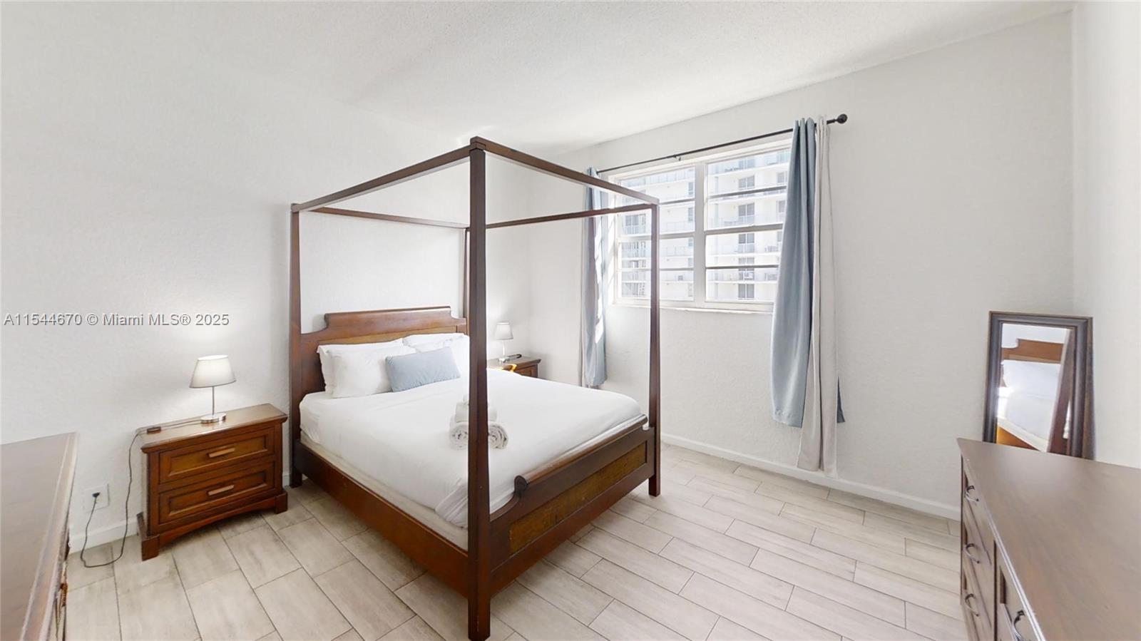 4001 S Ocean Dr PH7, Hollywood, Florida 33019, 2 Bedrooms Bedrooms, ,2 BathroomsBathrooms,Residentiallease,For Rent,4001 S Ocean Dr PH7,A11544670