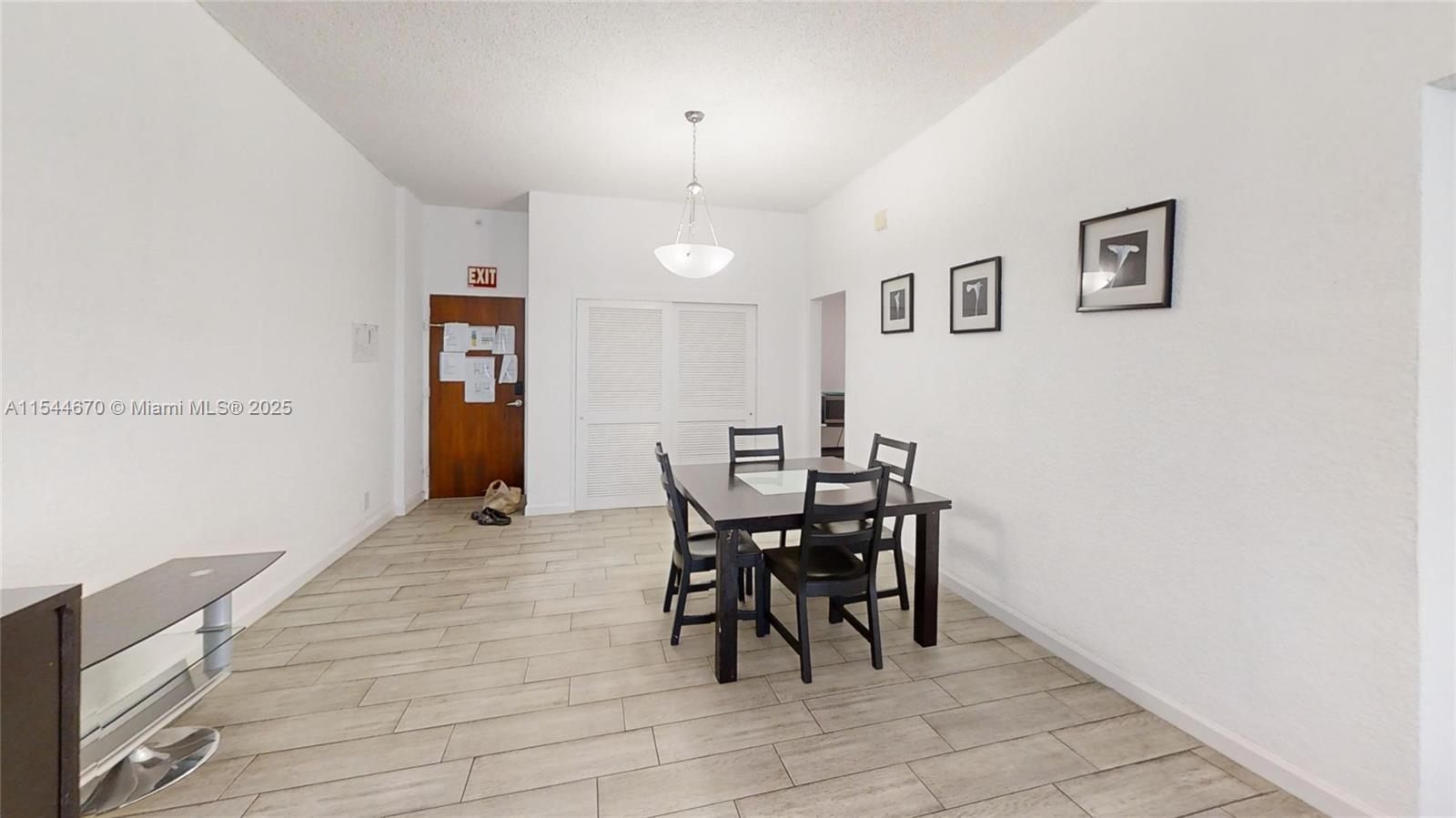 4001 S Ocean Dr PH7, Hollywood, Florida 33019, 2 Bedrooms Bedrooms, ,2 BathroomsBathrooms,Residentiallease,For Rent,4001 S Ocean Dr PH7,A11544670