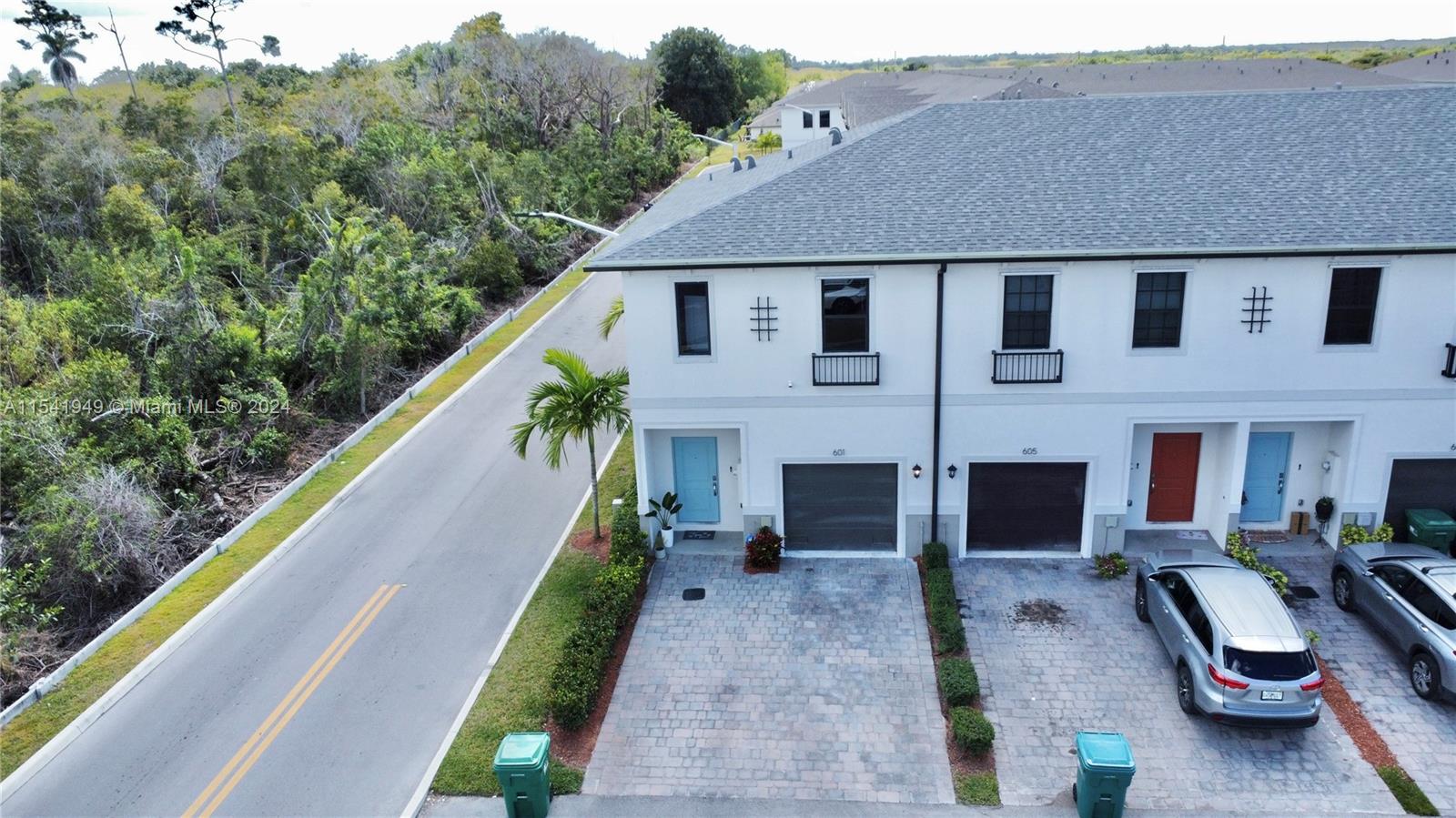 601 SW 11th St 601, Florida City, Florida 33034, 3 Bedrooms Bedrooms, ,2 BathroomsBathrooms,Residential,For Sale,601 SW 11th St 601,A11541949