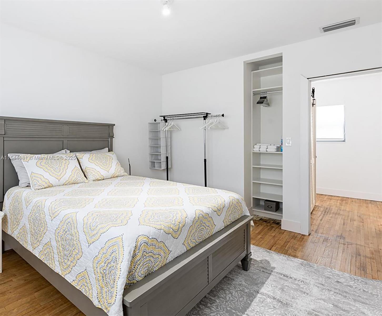 740 SW 9th St 1, Miami, Florida 33130, 1 Bedroom Bedrooms, ,1 BathroomBathrooms,Residentiallease,For Rent,740 SW 9th St 1,A11544681