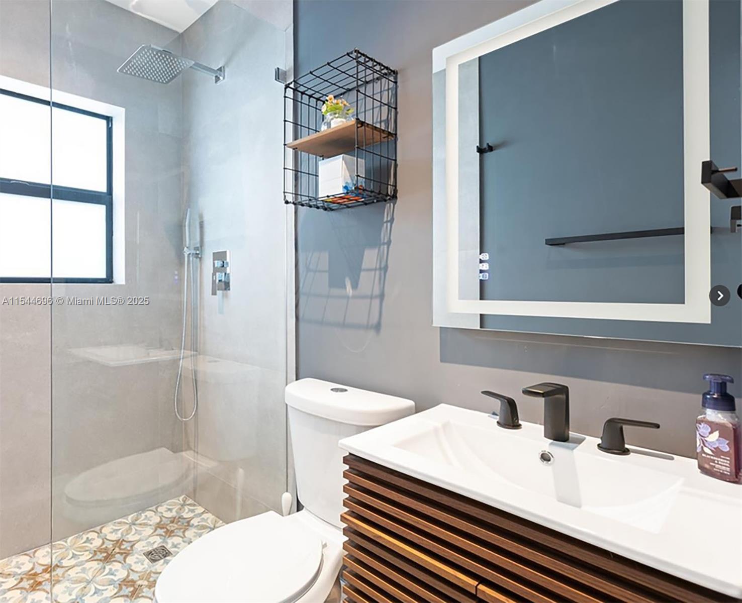 740 SW 9th St 2, Miami, Florida 33130, ,1 BathroomBathrooms,Residentiallease,For Rent,740 SW 9th St 2,A11544696