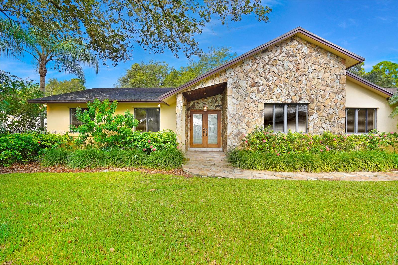 26502 SW 173rd Pl, Homestead, Florida 33031, 4 Bedrooms Bedrooms, ,2 BathroomsBathrooms,Residential,For Sale,26502 SW 173rd Pl,A11544709