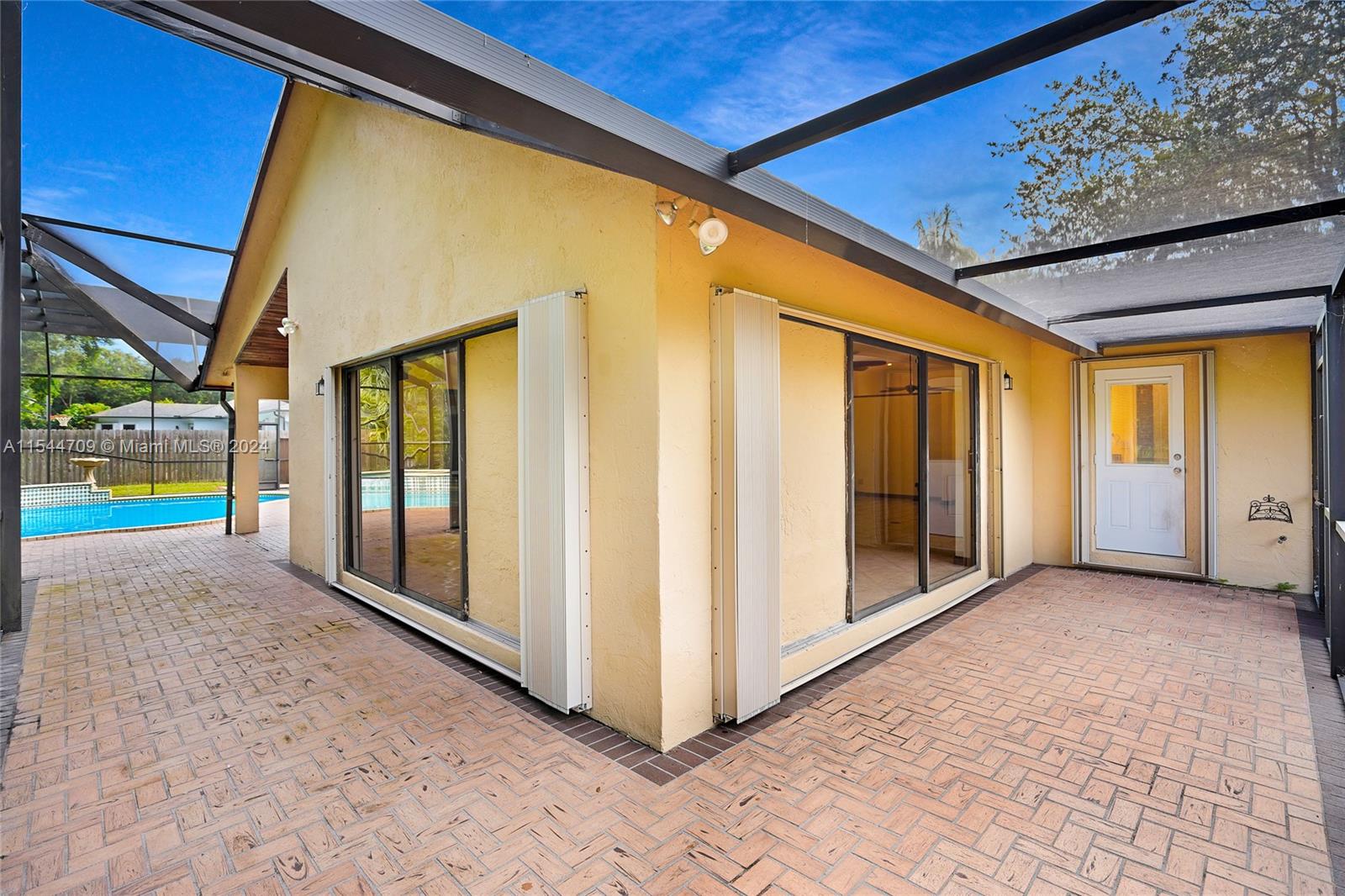 26502 SW 173rd Pl, Homestead, Florida 33031, 4 Bedrooms Bedrooms, ,2 BathroomsBathrooms,Residential,For Sale,26502 SW 173rd Pl,A11544709