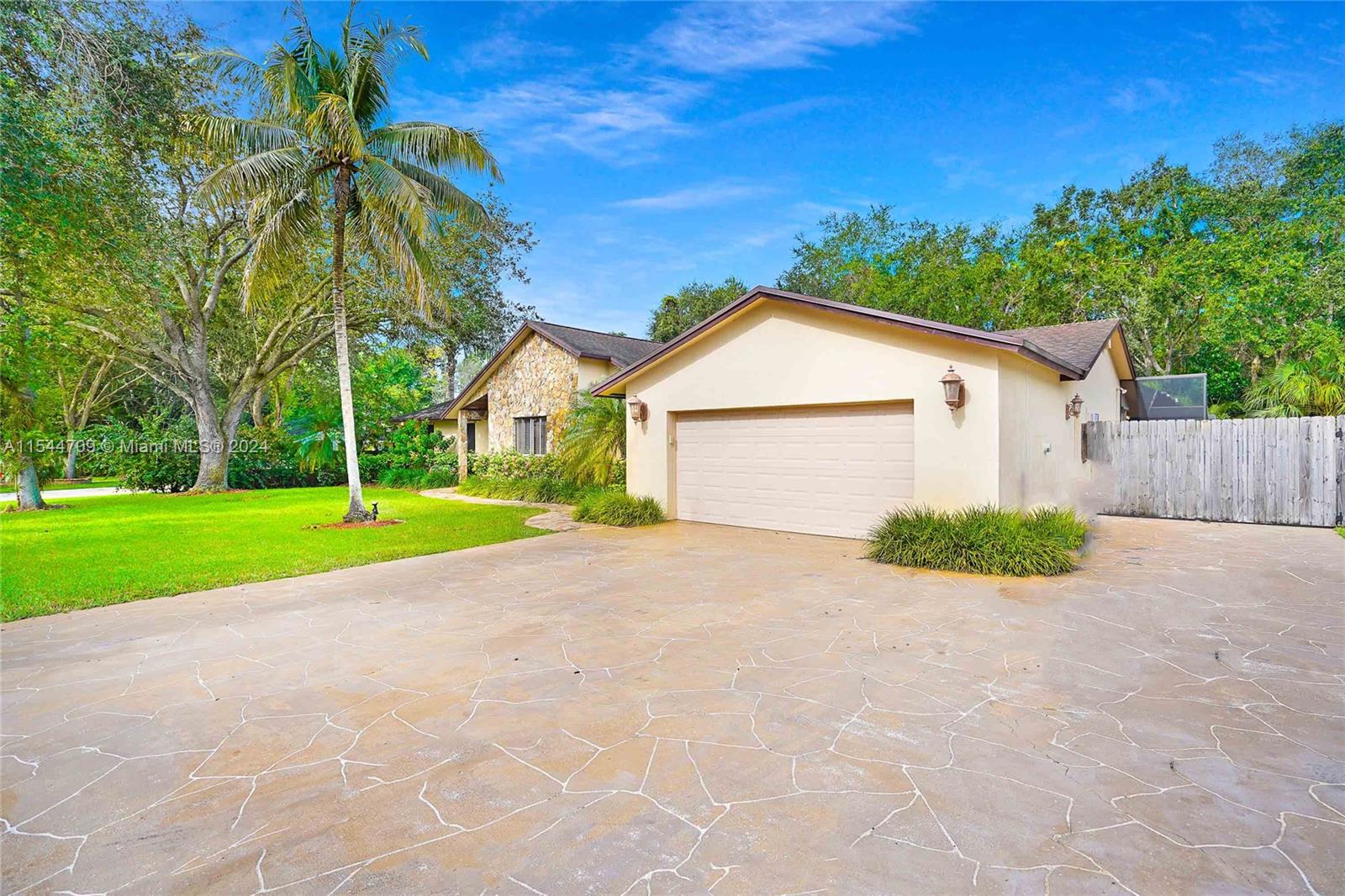 26502 SW 173rd Pl, Homestead, Florida 33031, 4 Bedrooms Bedrooms, ,2 BathroomsBathrooms,Residential,For Sale,26502 SW 173rd Pl,A11544709