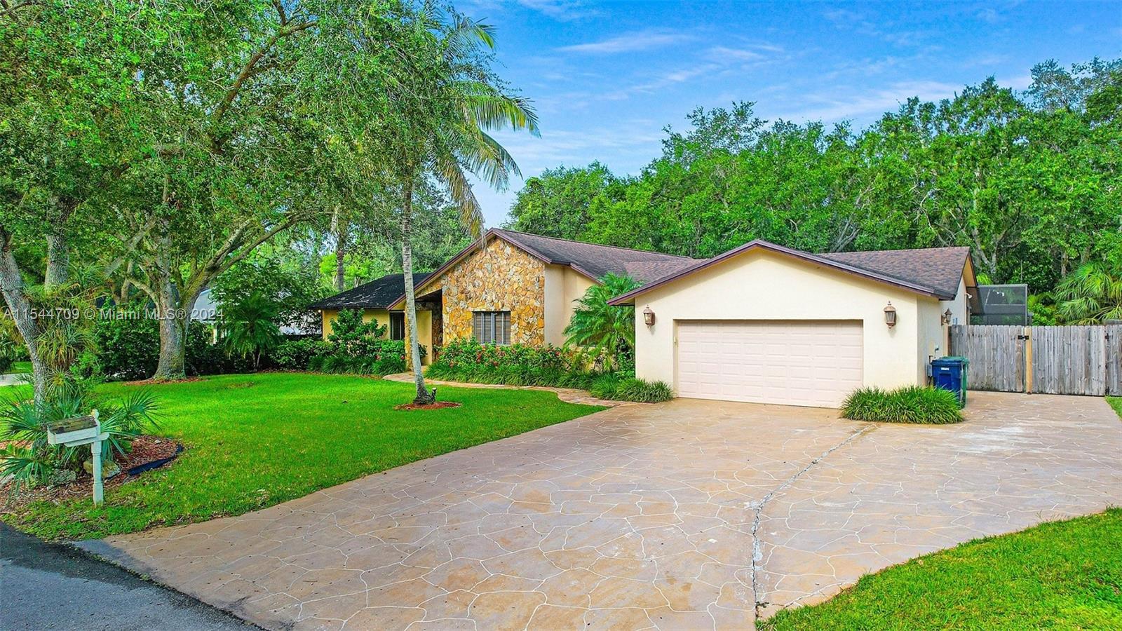 26502 SW 173rd Pl, Homestead, Florida 33031, 4 Bedrooms Bedrooms, ,2 BathroomsBathrooms,Residential,For Sale,26502 SW 173rd Pl,A11544709