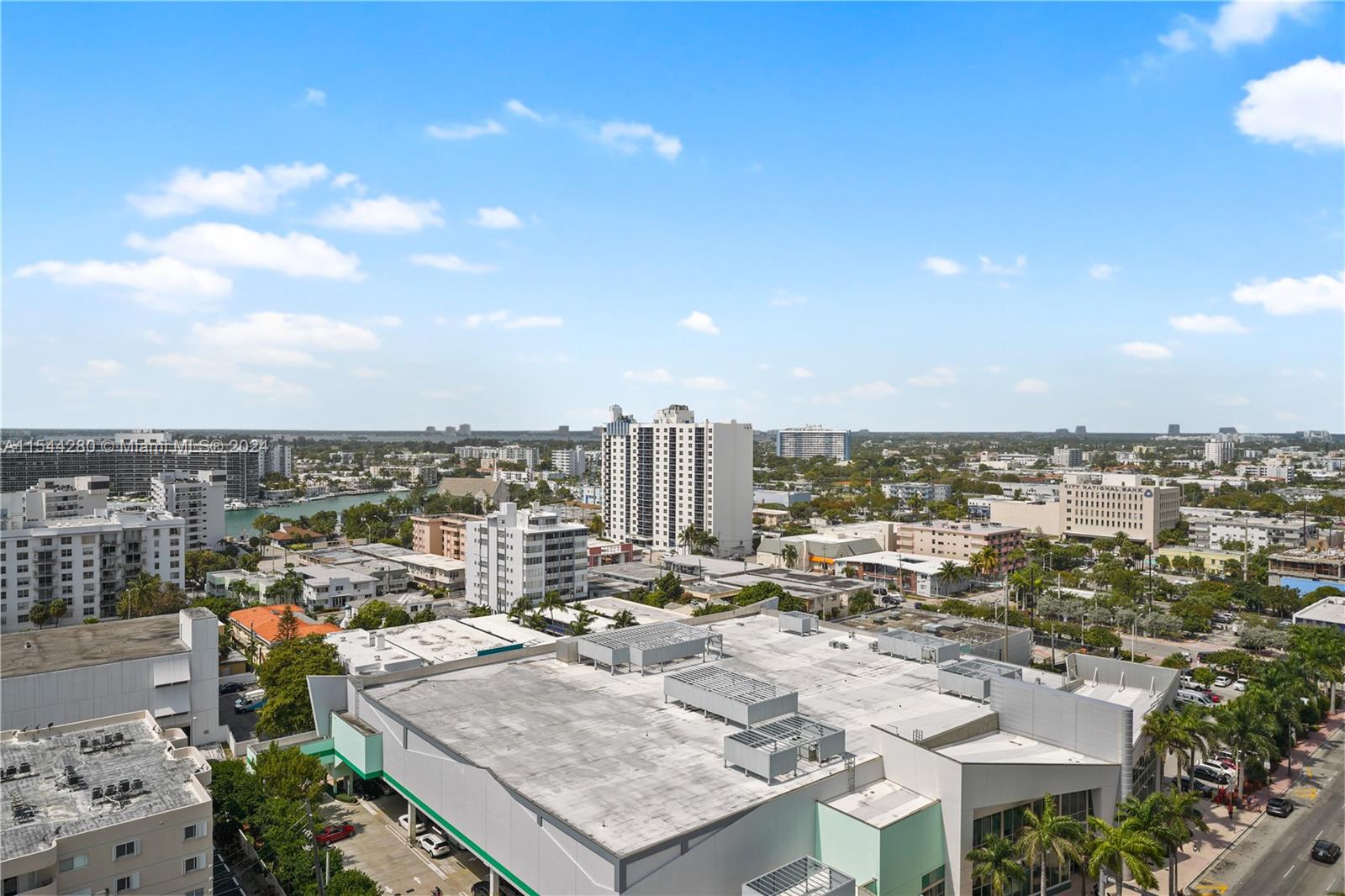6799 Collins Ave 1506, Miami Beach, Florida 33141, 2 Bedrooms Bedrooms, ,2 BathroomsBathrooms,Residentiallease,For Rent,6799 Collins Ave 1506,A11544280