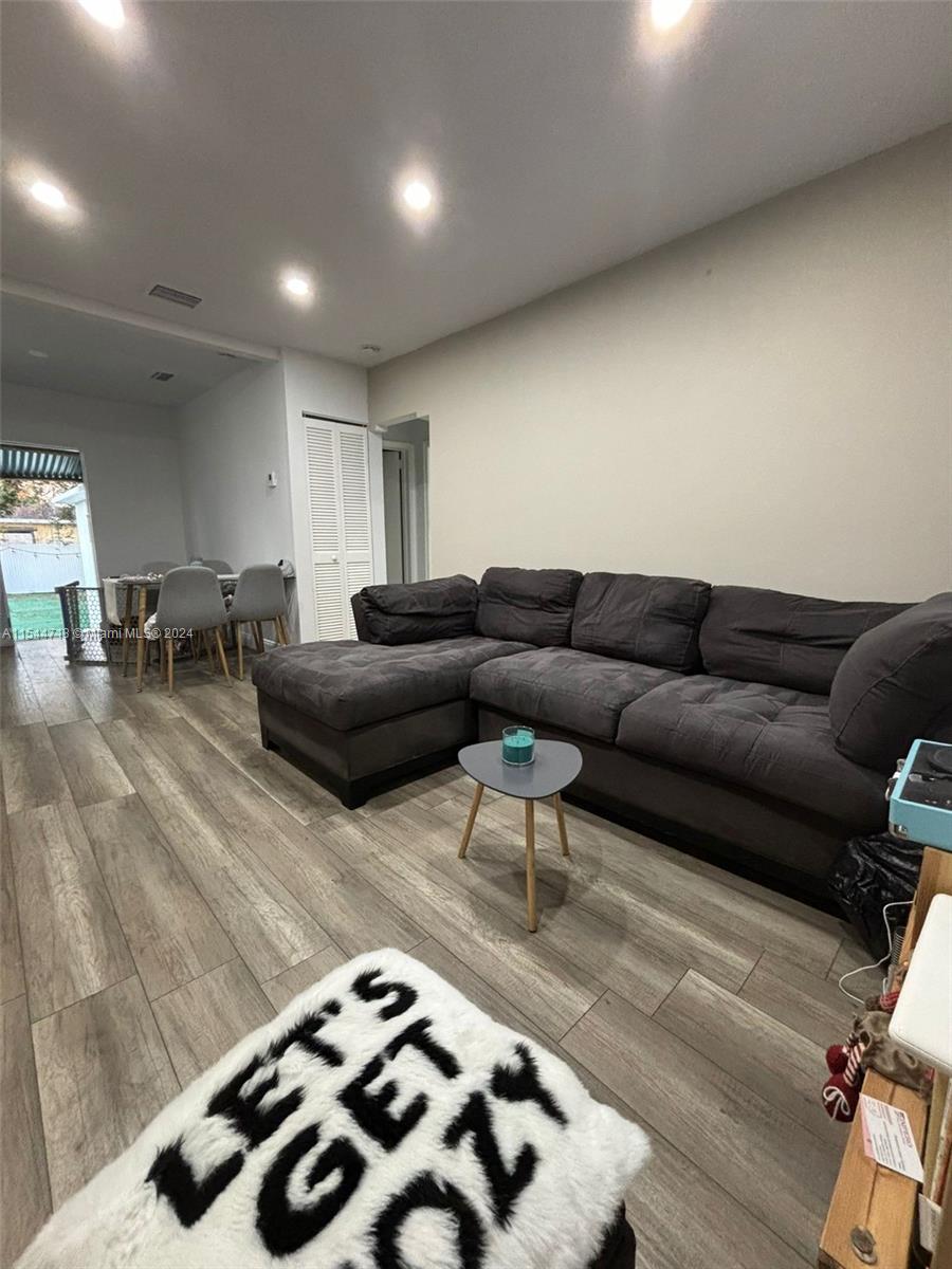 1079 NW 75th St, Miami, Florida 33150, 2 Bedrooms Bedrooms, ,1 BathroomBathrooms,Residentiallease,For Rent,1079 NW 75th St,A11544713