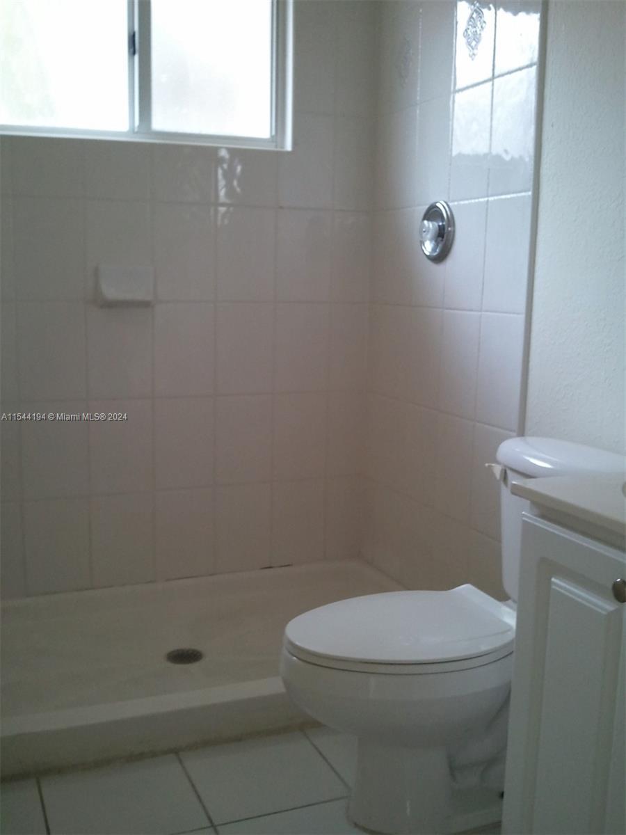 3002 San Remo Cir, Homestead, Florida 33035, 3 Bedrooms Bedrooms, ,2 BathroomsBathrooms,Residentiallease,For Rent,3002 San Remo Cir,A11544194