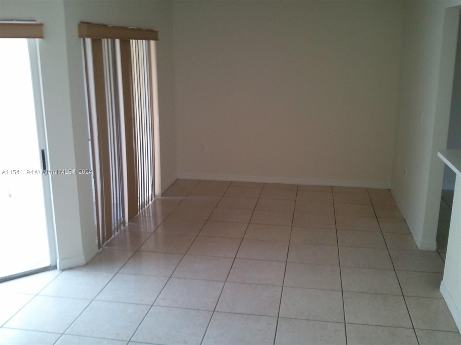 3002 San Remo Cir, Homestead, Florida 33035, 3 Bedrooms Bedrooms, ,2 BathroomsBathrooms,Residentiallease,For Rent,3002 San Remo Cir,A11544194