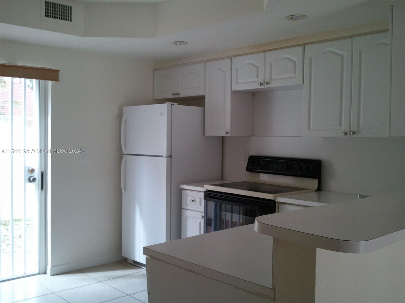 3002 San Remo Cir, Homestead, Florida 33035, 3 Bedrooms Bedrooms, ,2 BathroomsBathrooms,Residentiallease,For Rent,3002 San Remo Cir,A11544194