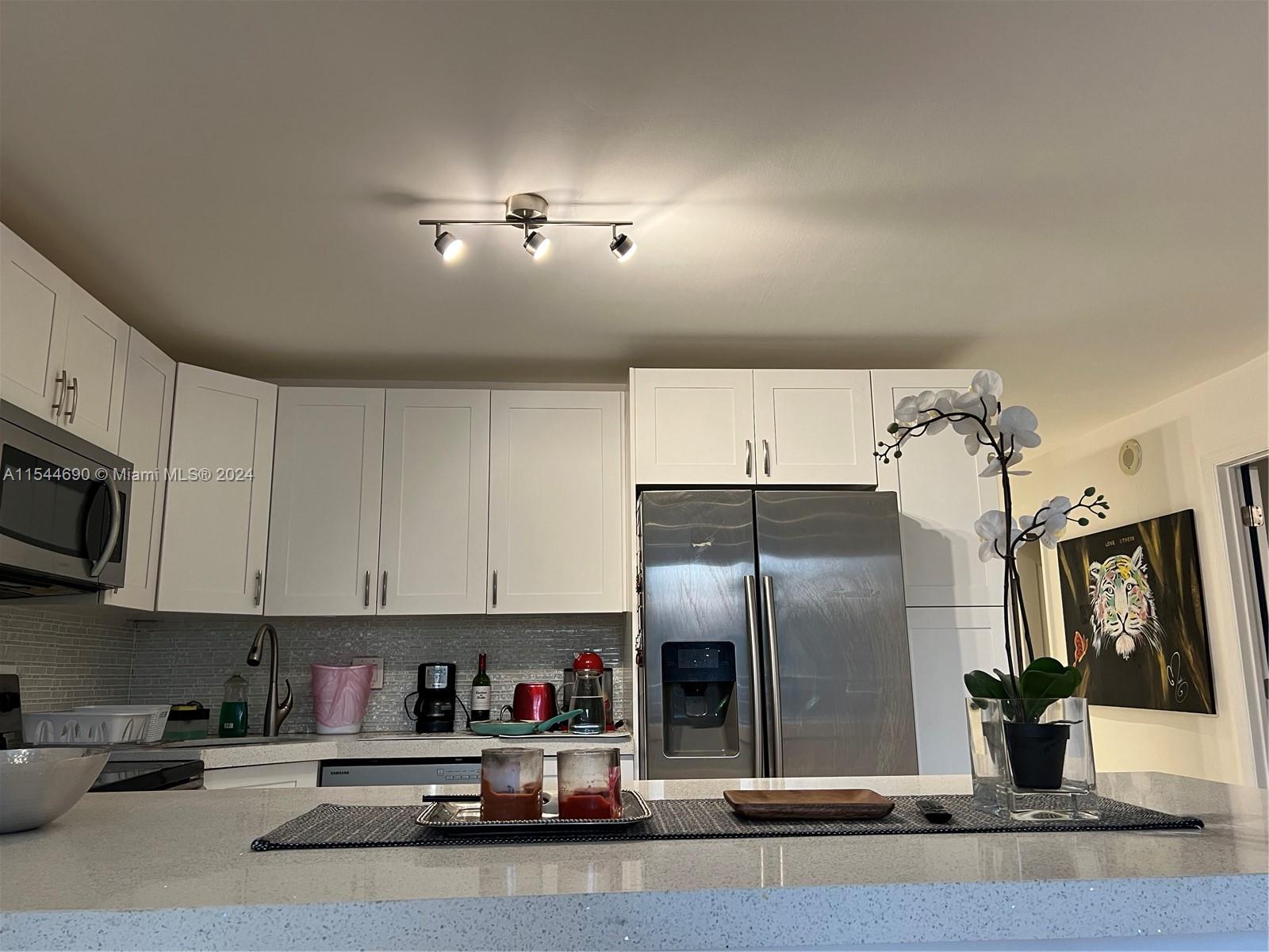 2801 183rd St, Aventura, FL, 33160 United States, 1 Bedroom Bedrooms, ,2 BathroomsBathrooms,Residential,For Sale,183rd St,A11544690