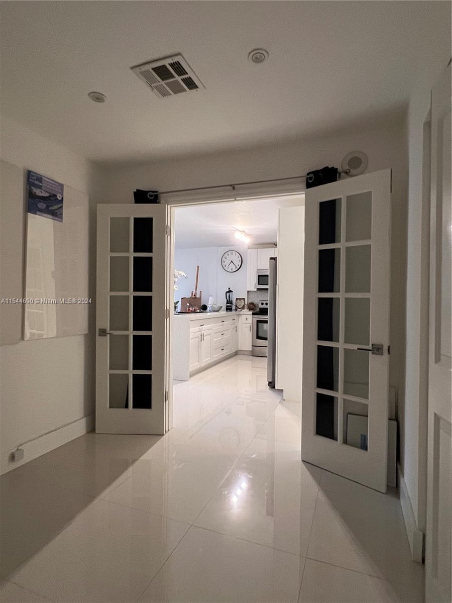 2801 183rd St, Aventura, FL, 33160 United States, 1 Bedroom Bedrooms, ,2 BathroomsBathrooms,Residential,For Sale,183rd St,A11544690