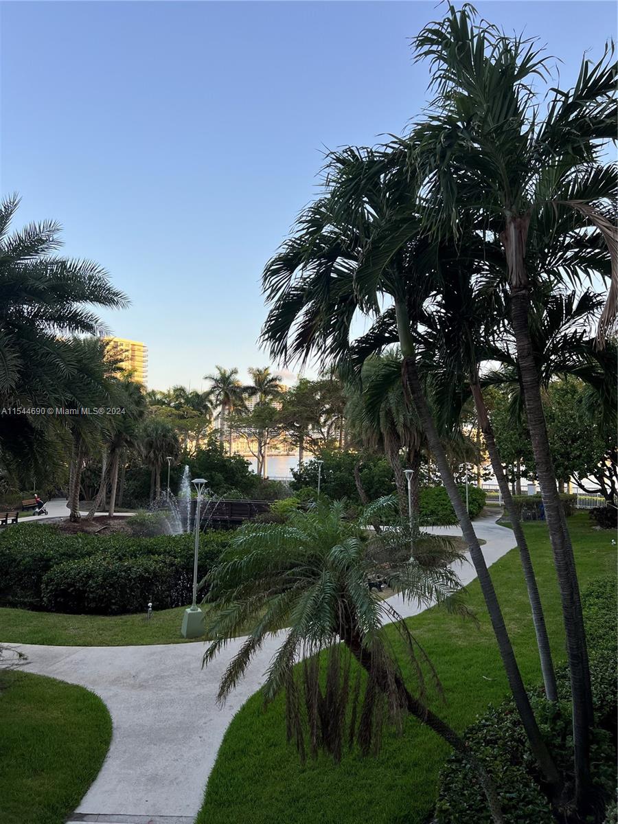 2801 183rd St, Aventura, FL, 33160 United States, 1 Bedroom Bedrooms, ,2 BathroomsBathrooms,Residential,For Sale,183rd St,A11544690