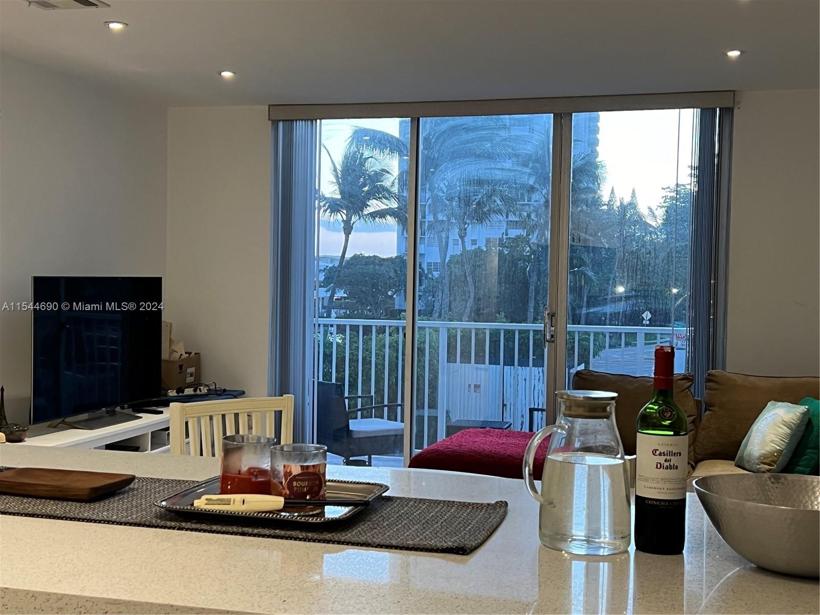 2801 183rd St, Aventura, FL, 33160 United States, 1 Bedroom Bedrooms, ,2 BathroomsBathrooms,Residential,For Sale,183rd St,A11544690