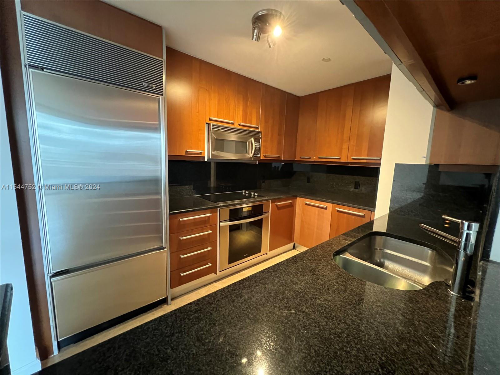 901 Brickell Key Blvd 601, Miami, Florida 33131, 1 Bedroom Bedrooms, ,1 BathroomBathrooms,Residentiallease,For Rent,901 Brickell Key Blvd 601,A11544752