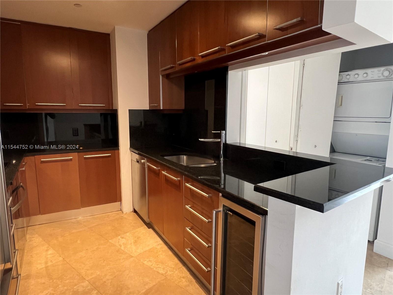 901 Brickell Key Blvd 601, Miami, Florida 33131, 1 Bedroom Bedrooms, ,1 BathroomBathrooms,Residentiallease,For Rent,901 Brickell Key Blvd 601,A11544752