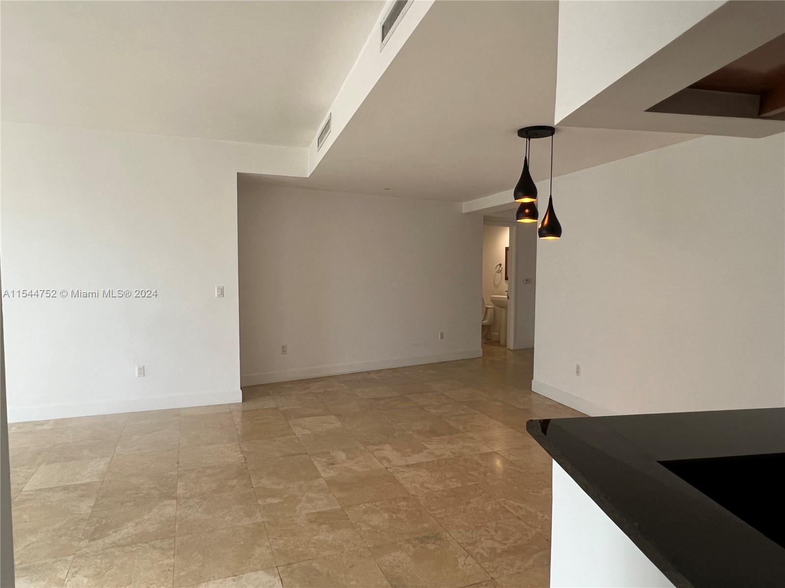 901 Brickell Key Blvd 601, Miami, Florida 33131, 1 Bedroom Bedrooms, ,1 BathroomBathrooms,Residentiallease,For Rent,901 Brickell Key Blvd 601,A11544752