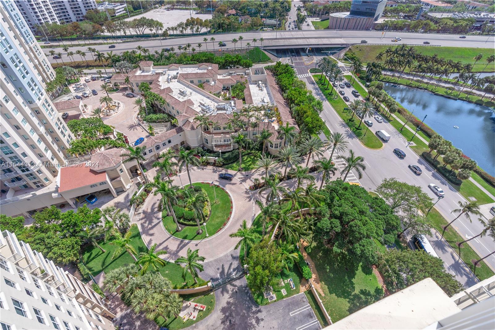 19501 W Country Club Dr 2007, Aventura, Florida 33180, 2 Bedrooms Bedrooms, ,2 BathroomsBathrooms,Residentiallease,For Rent,19501 W Country Club Dr 2007,A11544313