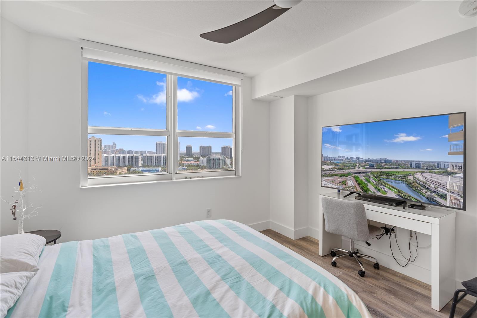 19501 W Country Club Dr 2007, Aventura, Florida 33180, 2 Bedrooms Bedrooms, ,2 BathroomsBathrooms,Residentiallease,For Rent,19501 W Country Club Dr 2007,A11544313