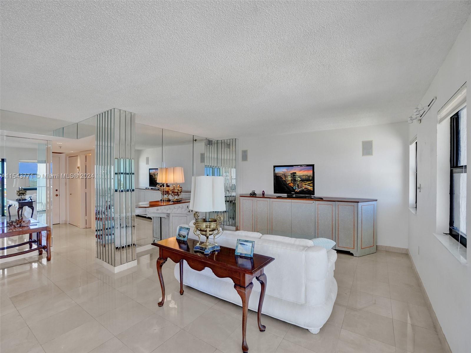 1201 S Ocean Dr 2502N, Hollywood, Florida 33019, 3 Bedrooms Bedrooms, ,2 BathroomsBathrooms,Residential,For Sale,1201 S Ocean Dr 2502N,A11543771
