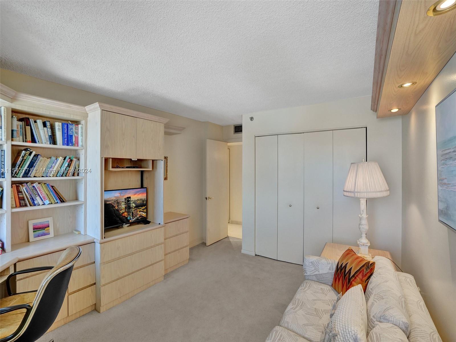 1201 S Ocean Dr 2502N, Hollywood, Florida 33019, 3 Bedrooms Bedrooms, ,2 BathroomsBathrooms,Residential,For Sale,1201 S Ocean Dr 2502N,A11543771