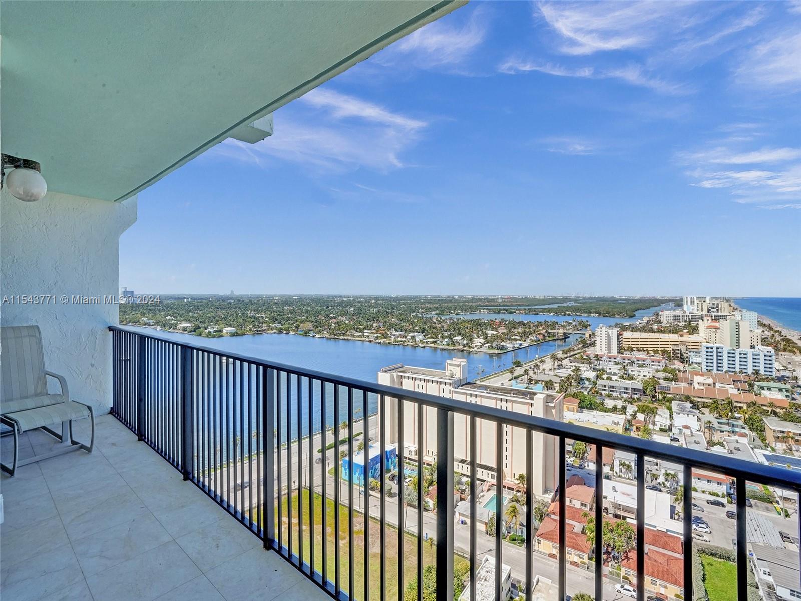 1201 S Ocean Dr 2502N, Hollywood, Florida 33019, 3 Bedrooms Bedrooms, ,2 BathroomsBathrooms,Residential,For Sale,1201 S Ocean Dr 2502N,A11543771