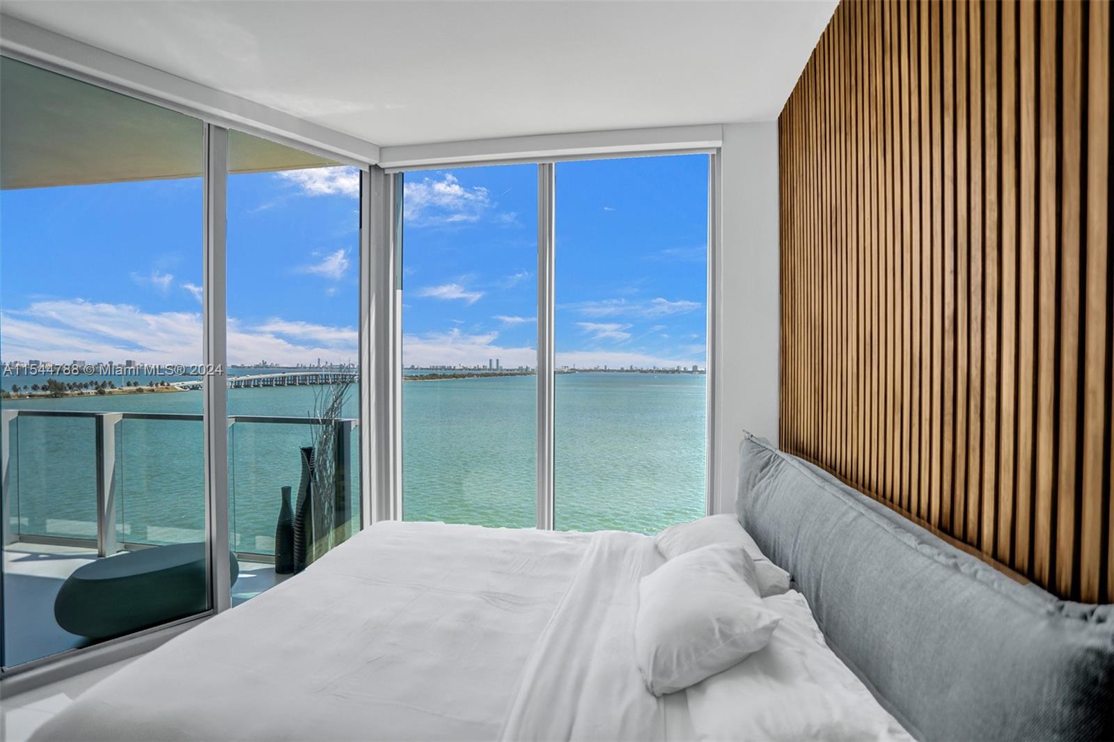 2900 NE 7th Ave 904, Miami, Florida 33137, 2 Bedrooms Bedrooms, ,2 BathroomsBathrooms,Residentiallease,For Rent,2900 NE 7th Ave 904,A11544788