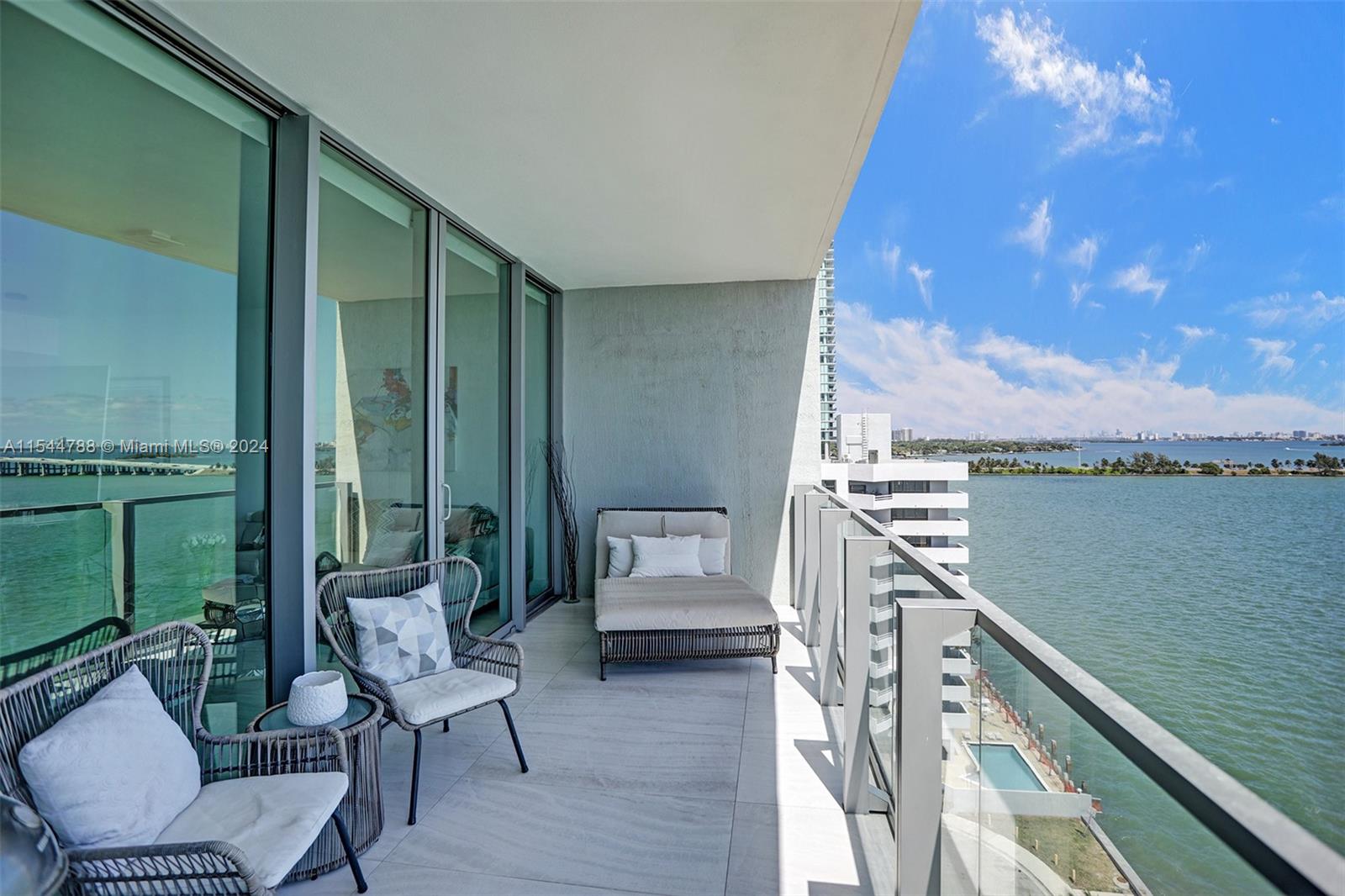 2900 NE 7th Ave 904, Miami, Florida 33137, 2 Bedrooms Bedrooms, ,2 BathroomsBathrooms,Residentiallease,For Rent,2900 NE 7th Ave 904,A11544788