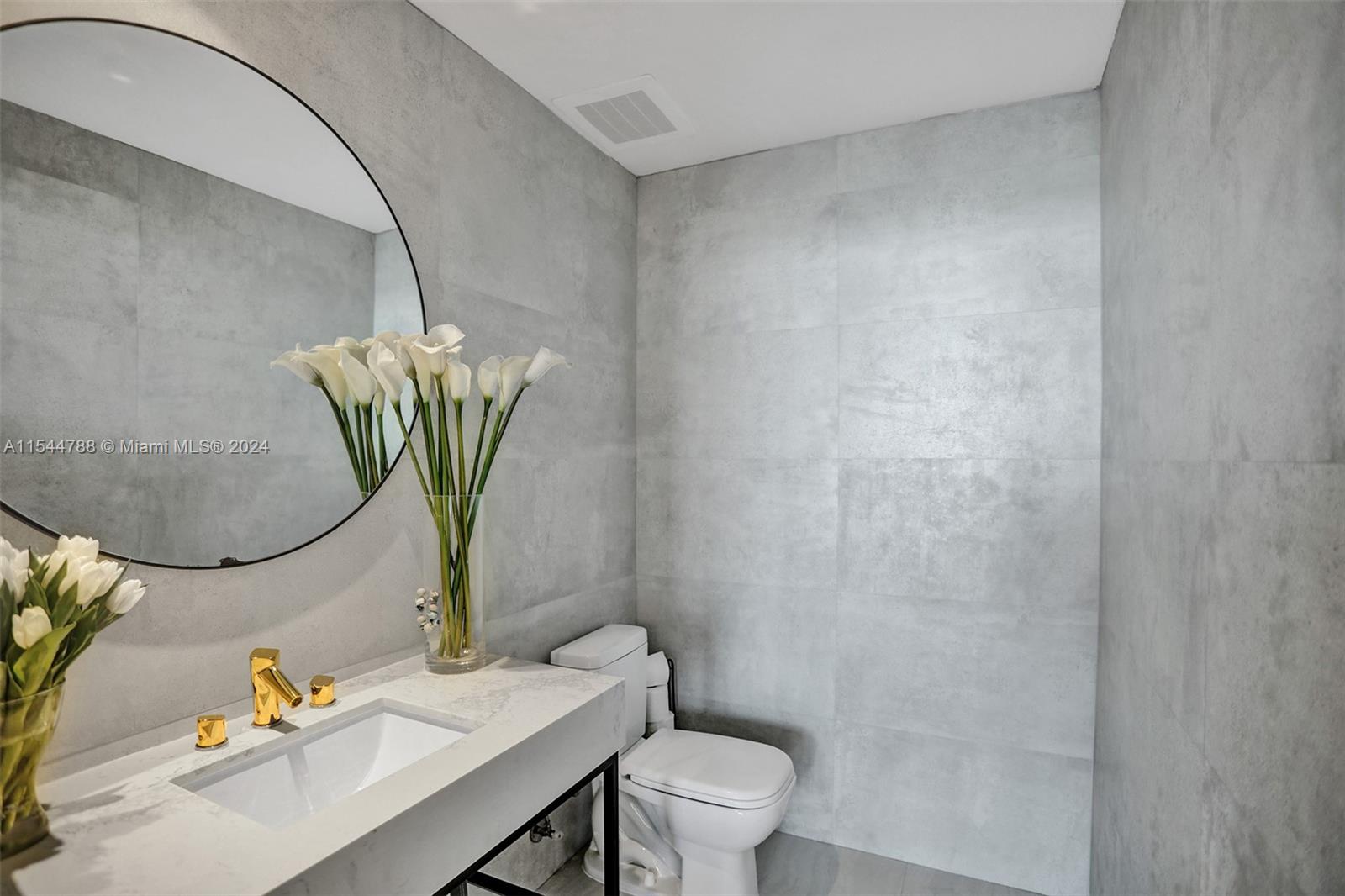 2900 NE 7th Ave 904, Miami, Florida 33137, 2 Bedrooms Bedrooms, ,2 BathroomsBathrooms,Residentiallease,For Rent,2900 NE 7th Ave 904,A11544788