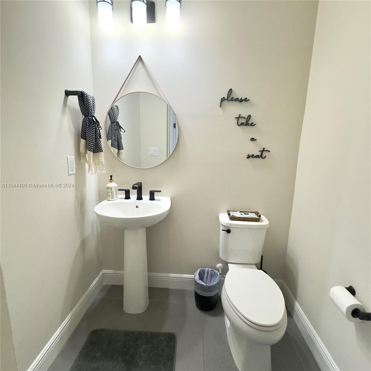 Guest bathroom next to office