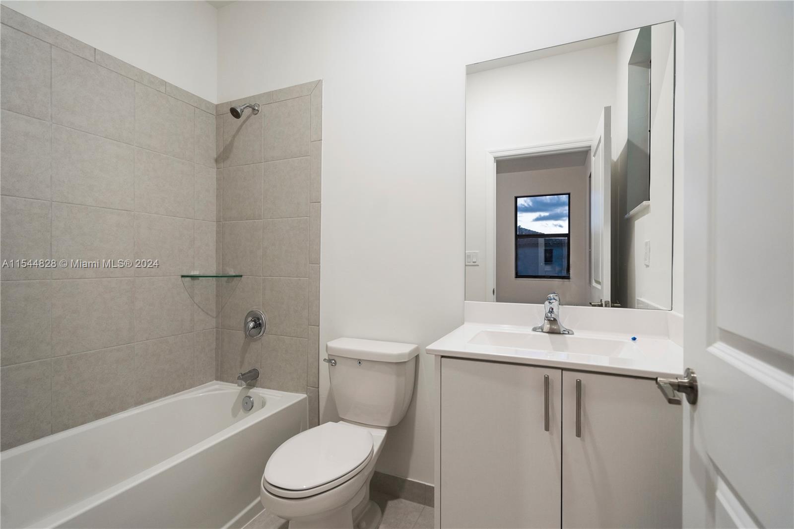 11789 SW 245th Ter ., Homestead, Florida 33032, 3 Bedrooms Bedrooms, ,3 BathroomsBathrooms,Residentiallease,For Rent,11789 SW 245th Ter .,A11544828