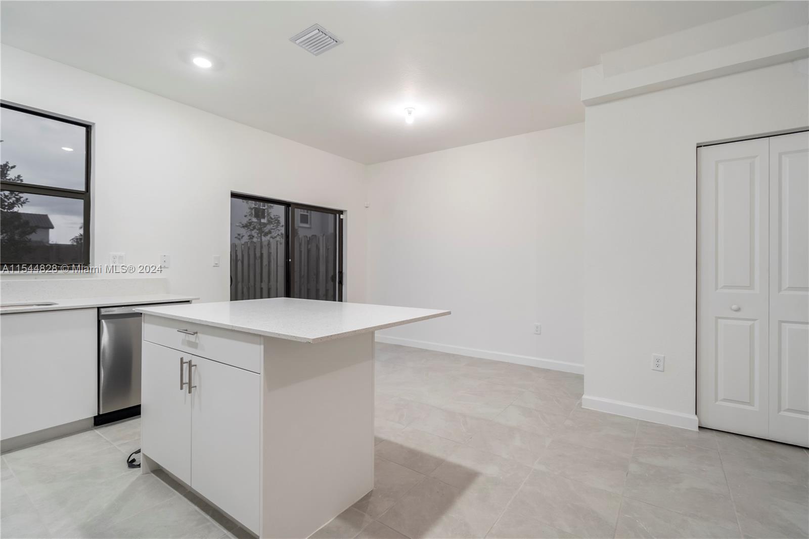 11789 SW 245th Ter ., Homestead, Florida 33032, 3 Bedrooms Bedrooms, ,3 BathroomsBathrooms,Residentiallease,For Rent,11789 SW 245th Ter .,A11544828